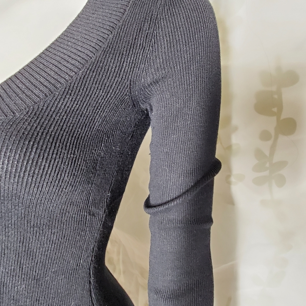 Express Sweater. Perfect Condition - image 4